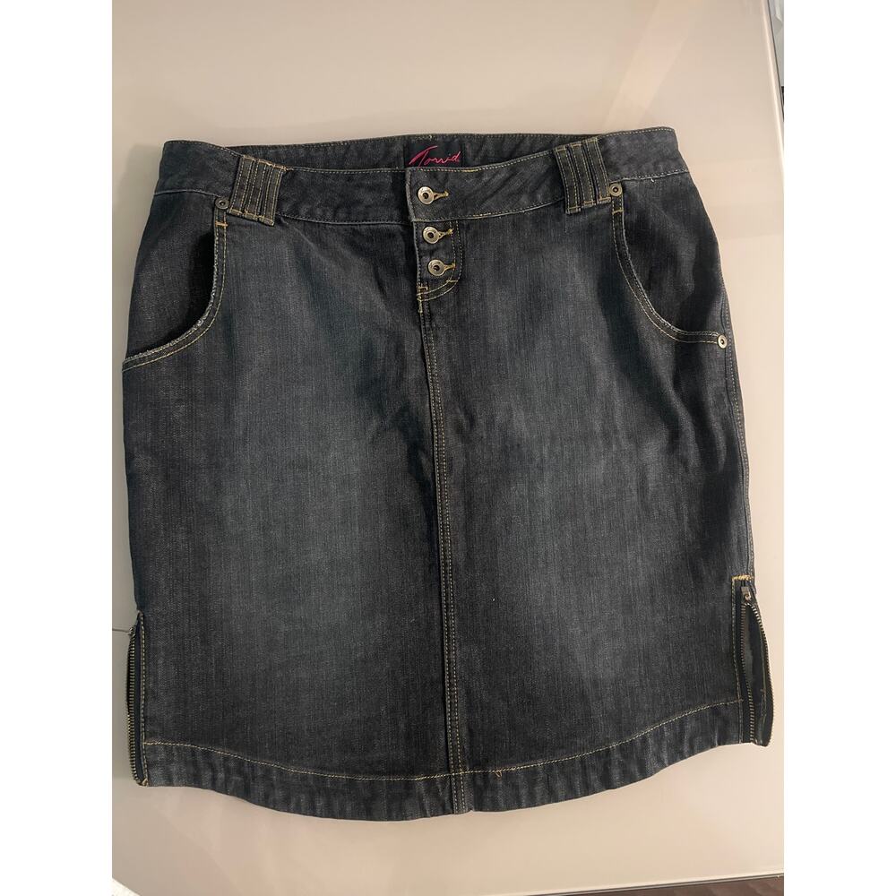 Torrid gray/dark blue Jean Skirt 12 98% cotton NWOT - Picture 1 of 14